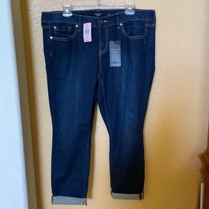Torrid Sophia’s crop skinny jeans